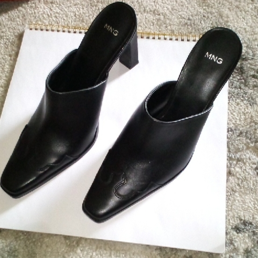 Mango Black Leather Mules Sleek Minimalist Design